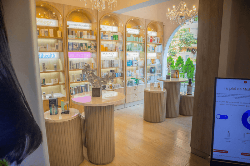 Interior de la tienda física