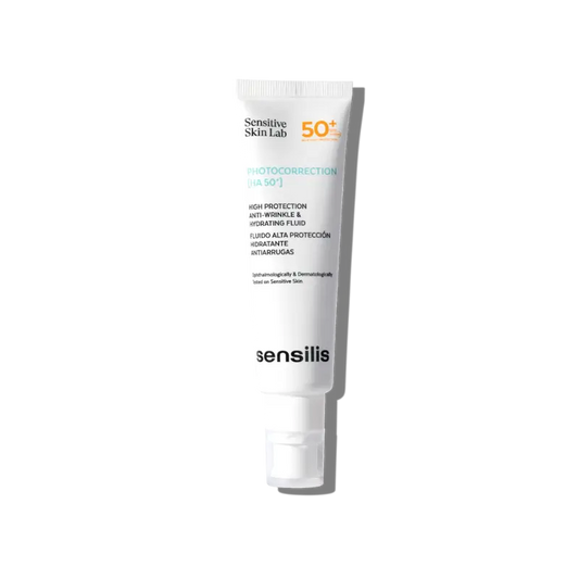 Sensilis Photocorrection HA 50+, fluido solar antiarrugas con ácido hialurónico y vitamina D3 booster para piel sensible.Sensilis Photocorrection HA 50+ – Protector solar antiarrugas e hidratante